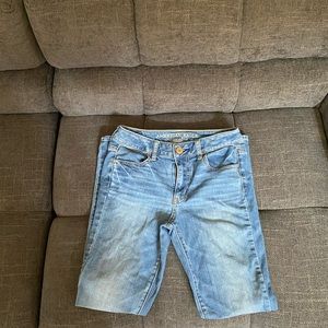 American Eagle Hi-rise Jegging size 2 women